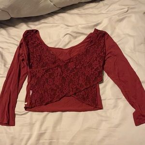 Lace back long sleeve crop top